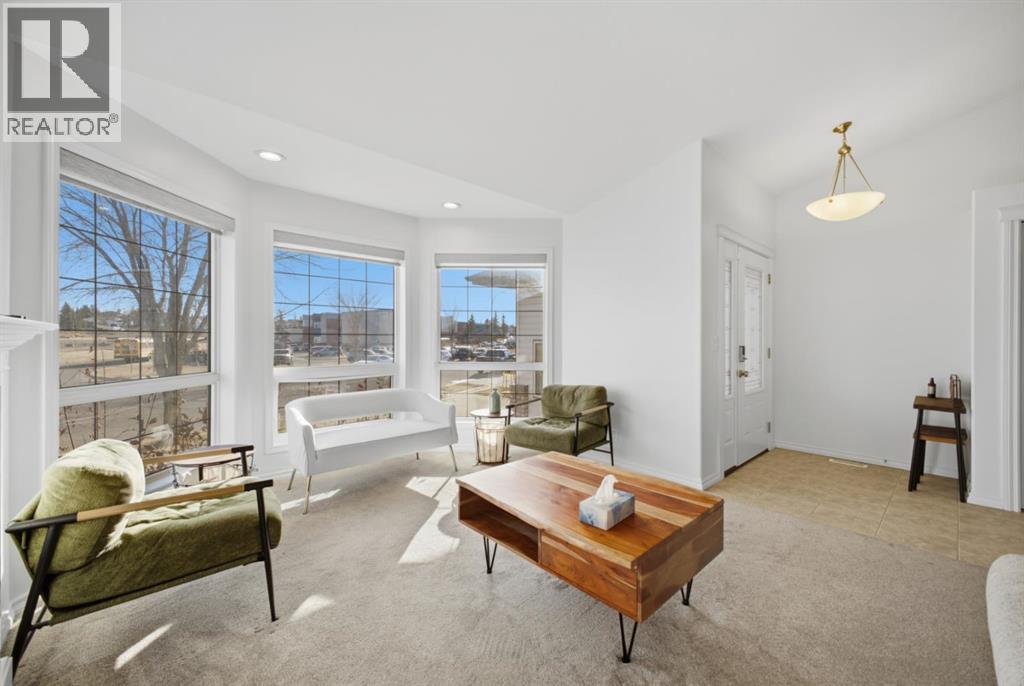 11 Falcon Ridge Drive