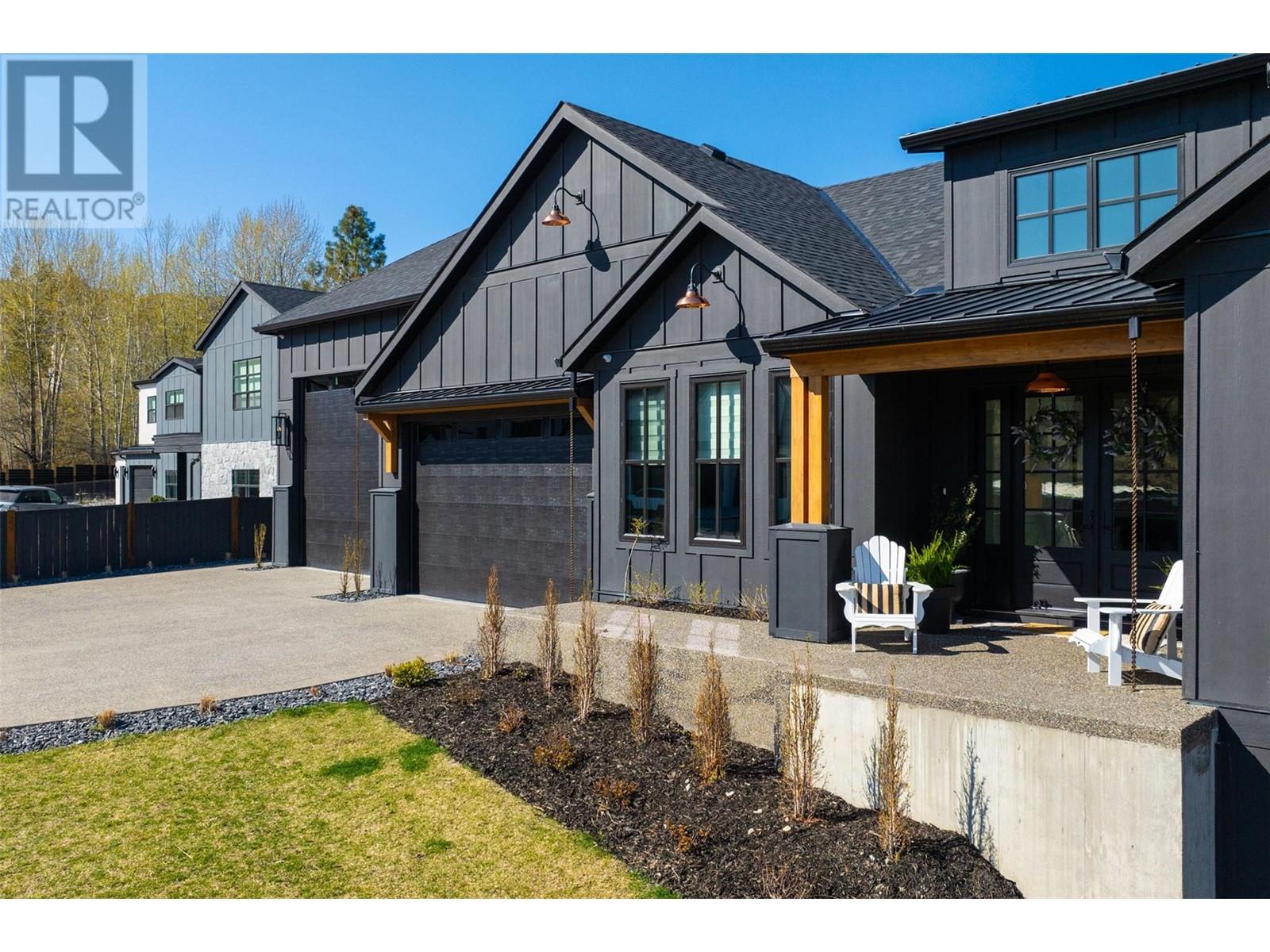 652 Trumpeter Road