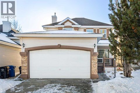 271 Coventry Green NE Calgary AB T3K4M3