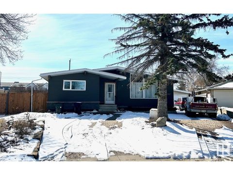 12 IVY CR Sherwood Park AB T8A1W4