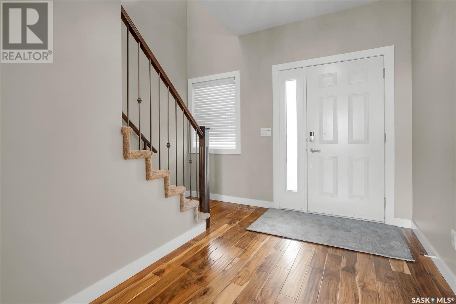 429 Redwood CRESCENT