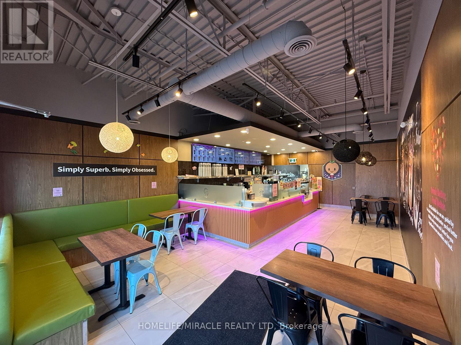 303 - 325 MAXBECKER DRIVE