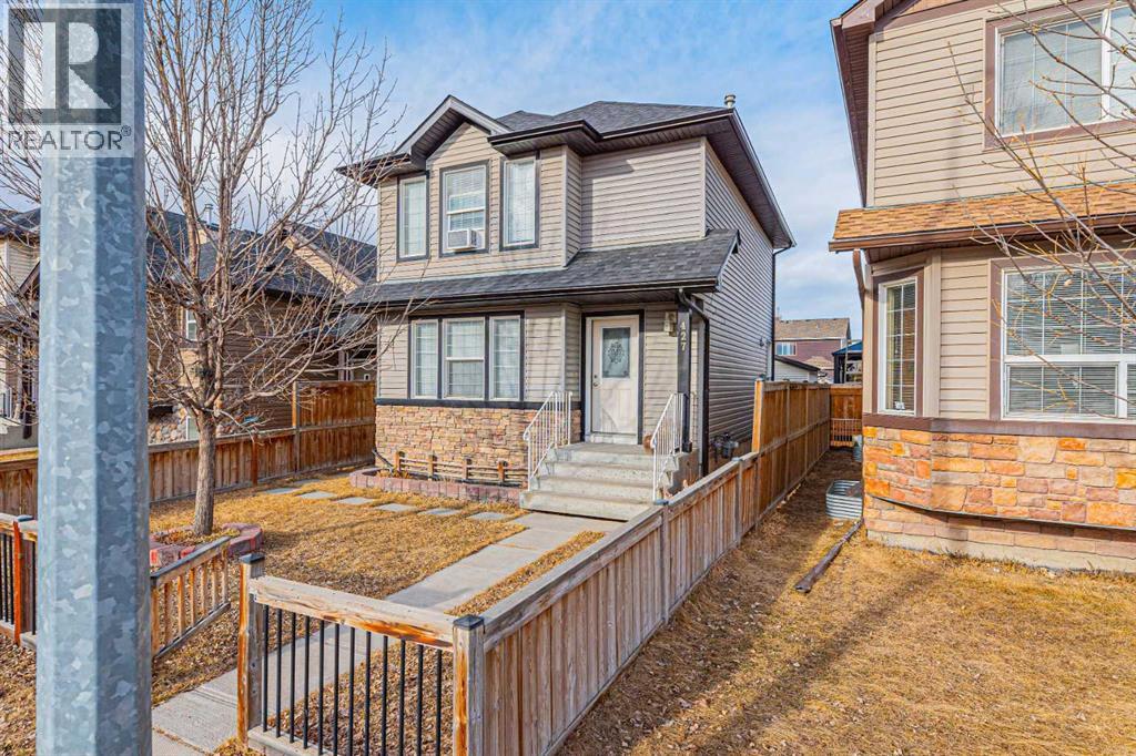 427 Saddlebrook Way NE