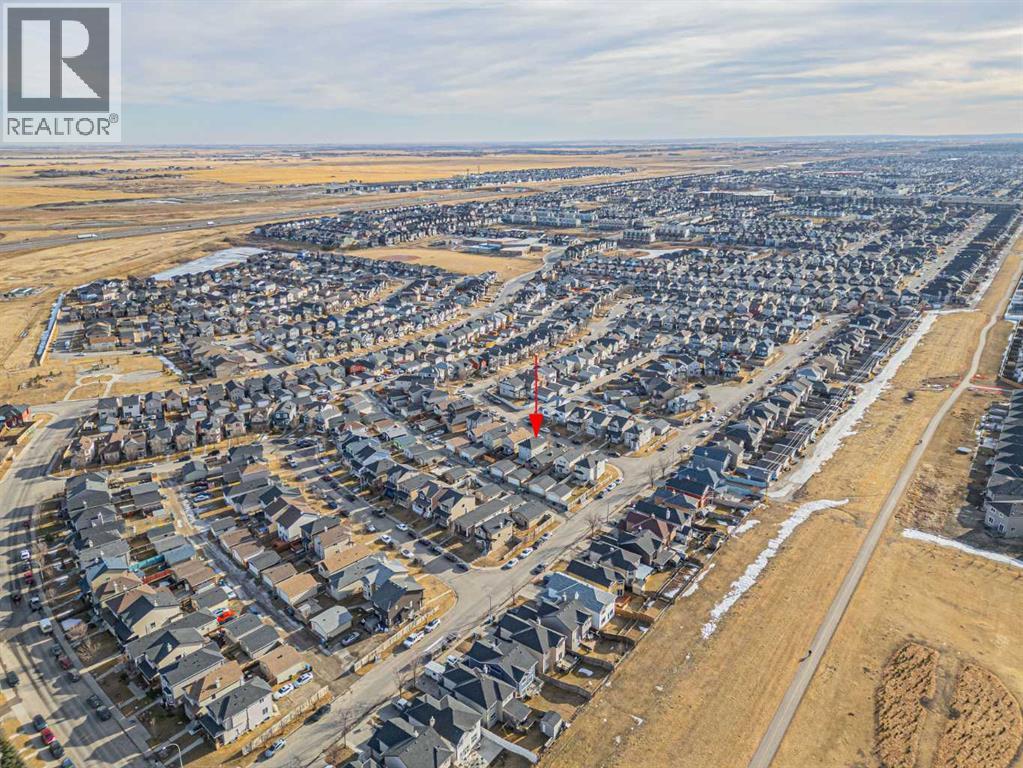 427 Saddlebrook Way NE