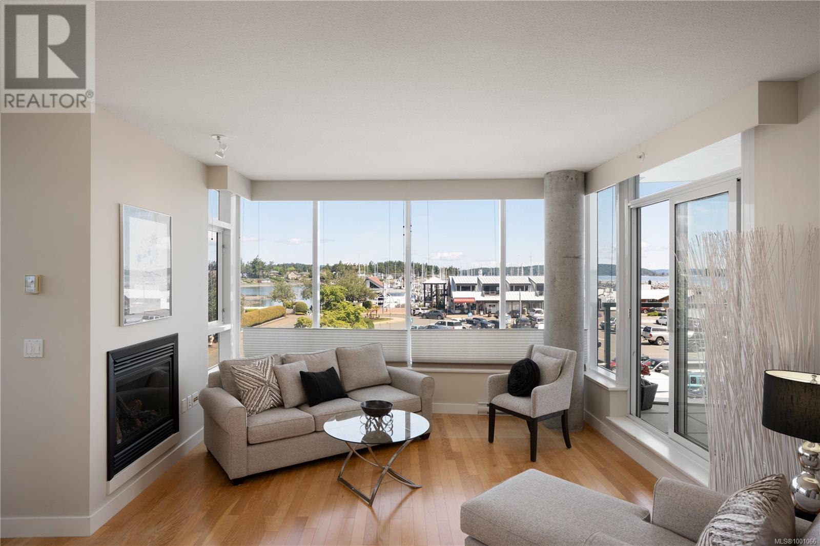 201 9809 Seaport Pl