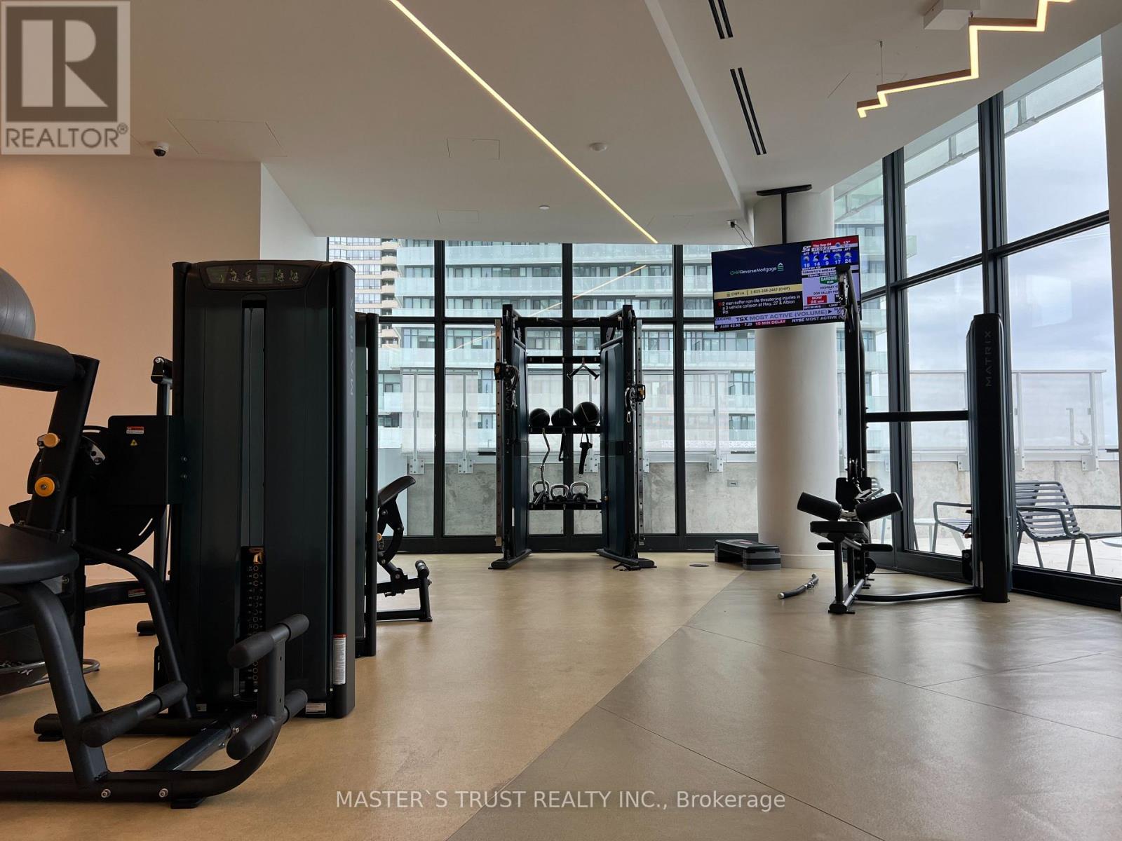 5207 - 3900 CONFEDERATION PARKWAY