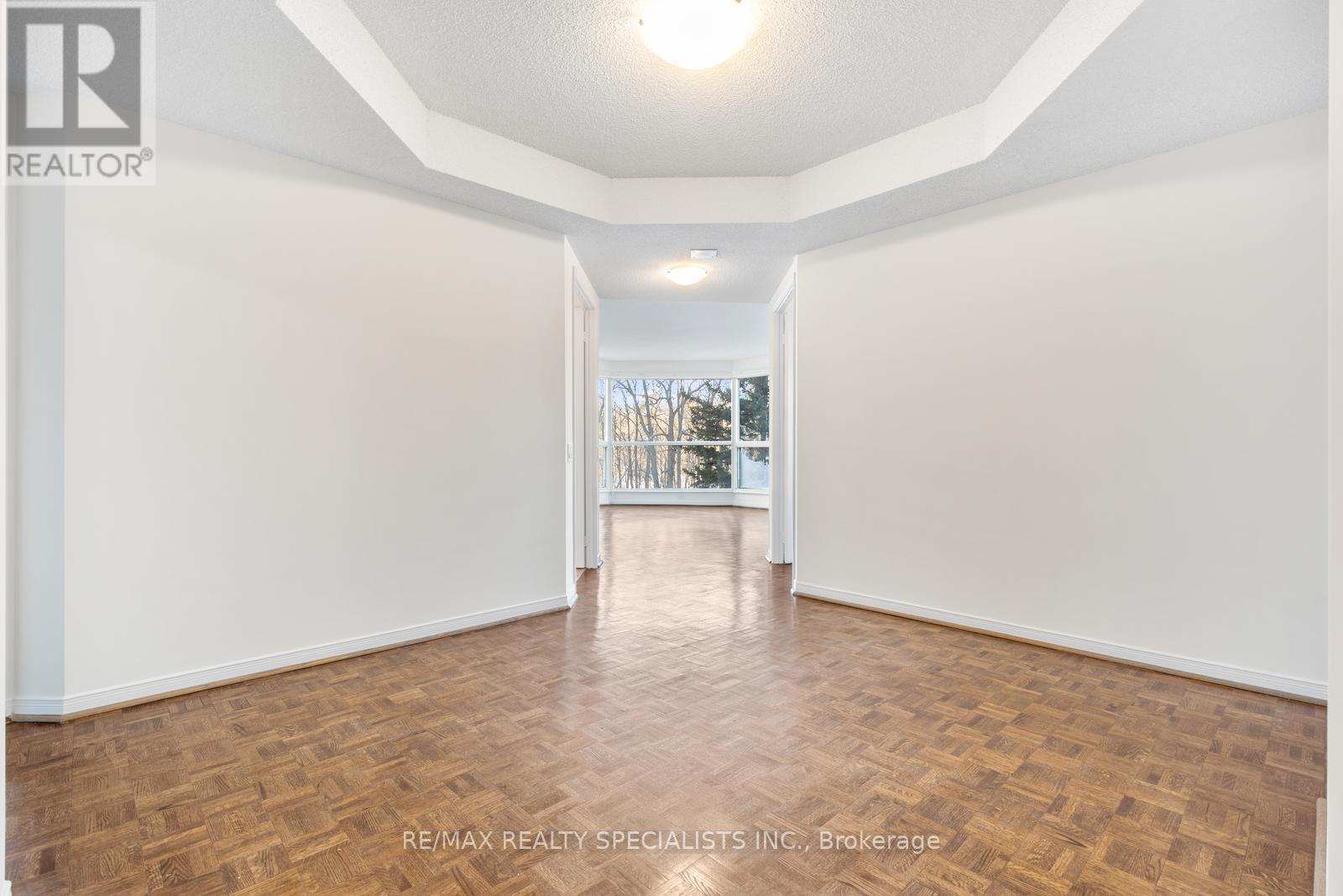 204 - 1800 THE COLLEGEWAY