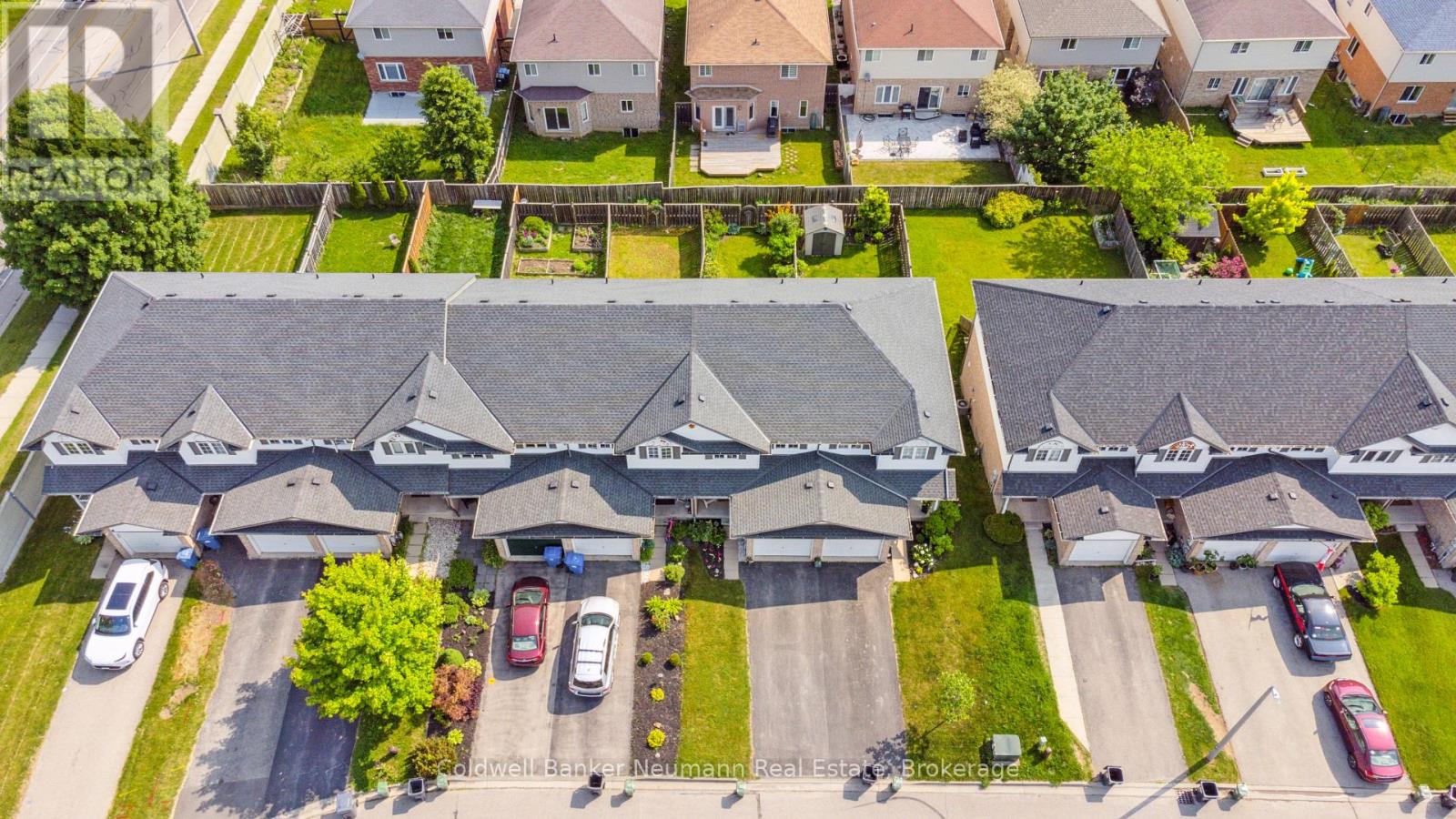 60 HASLER CRESCENT