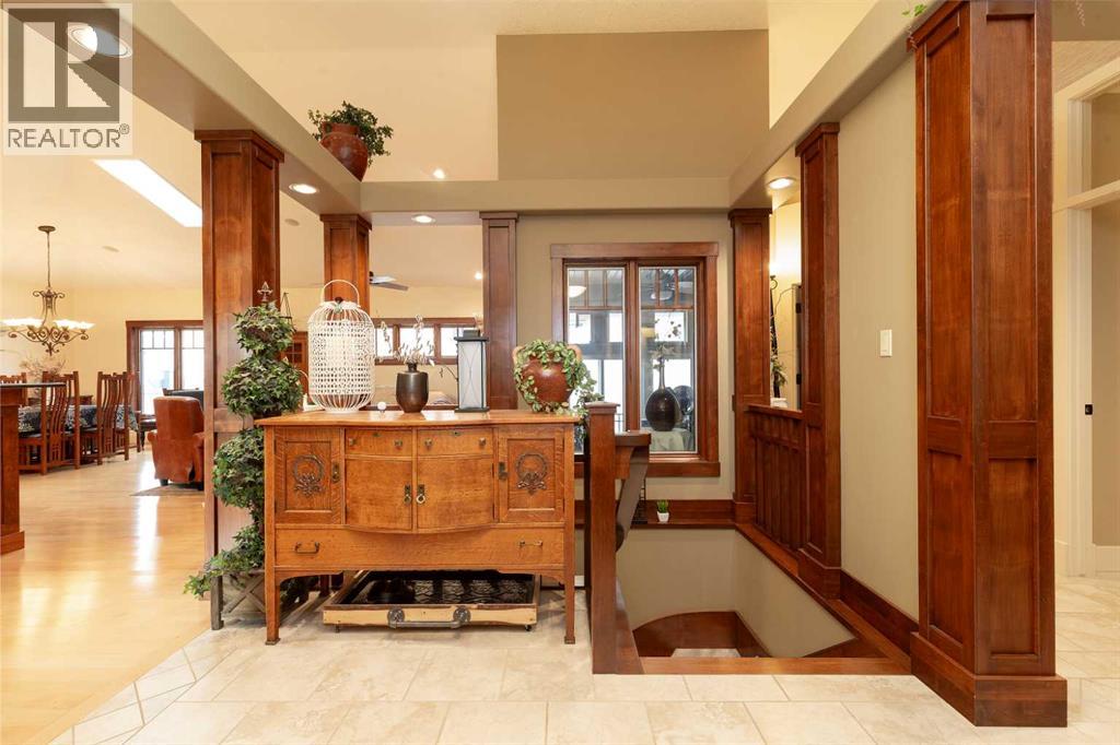 1003 Canyon Boulevard W