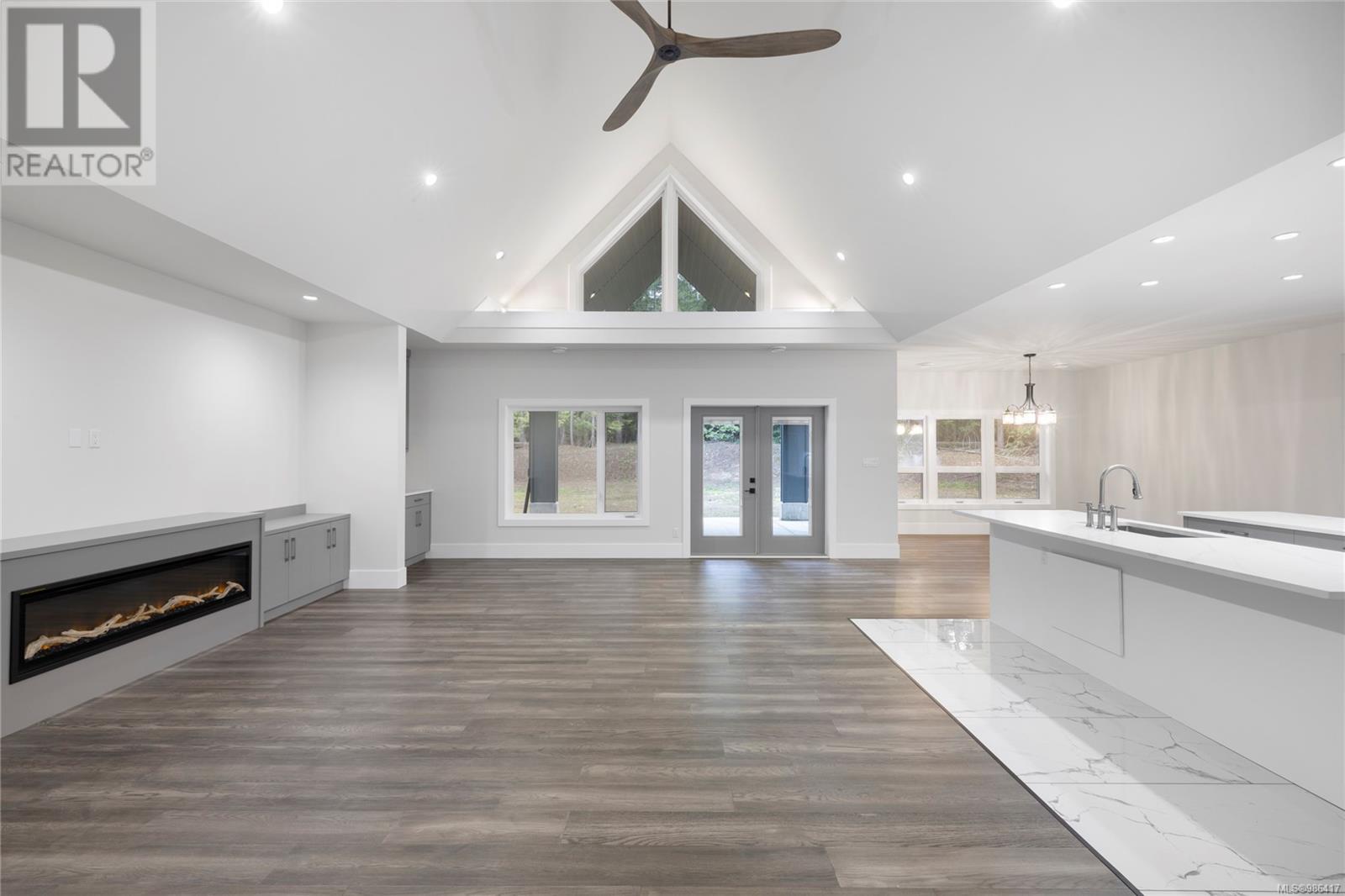 1940 Timberlake Pl