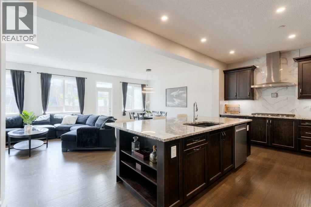 308 Lucas Way NW
