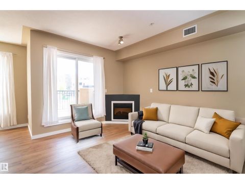 #201 10606 102 AV NW Edmonton AB T5J5E9