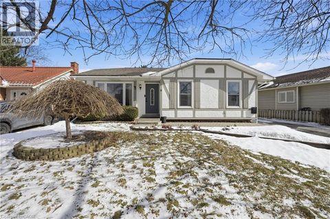 6 WILLCHER Drive St. Catharines ON L2M7C8