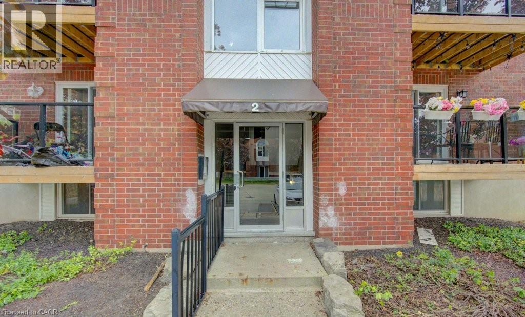 565 GREENFIELD Avenue Unit# 212