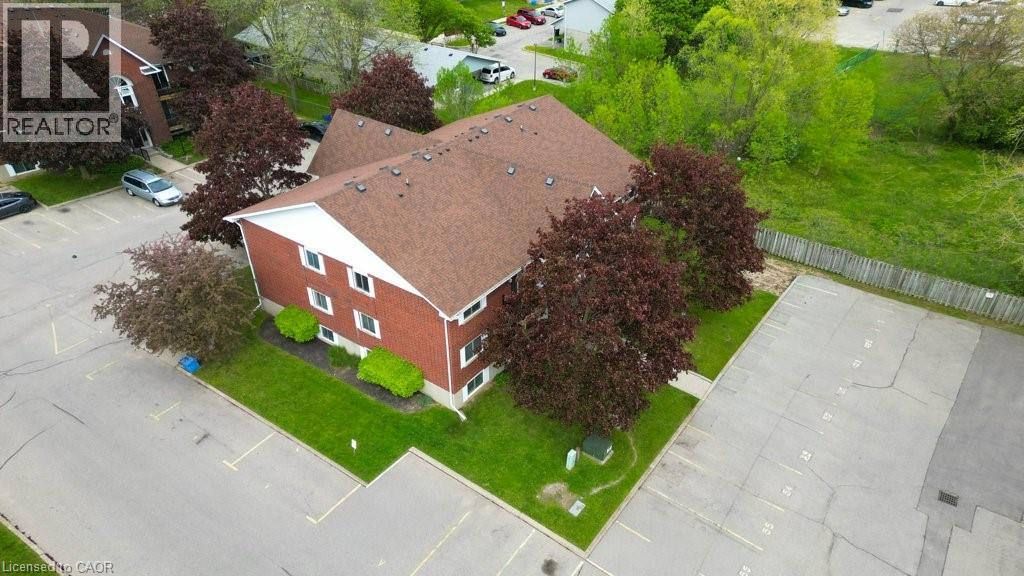 565 GREENFIELD Avenue Unit# 212