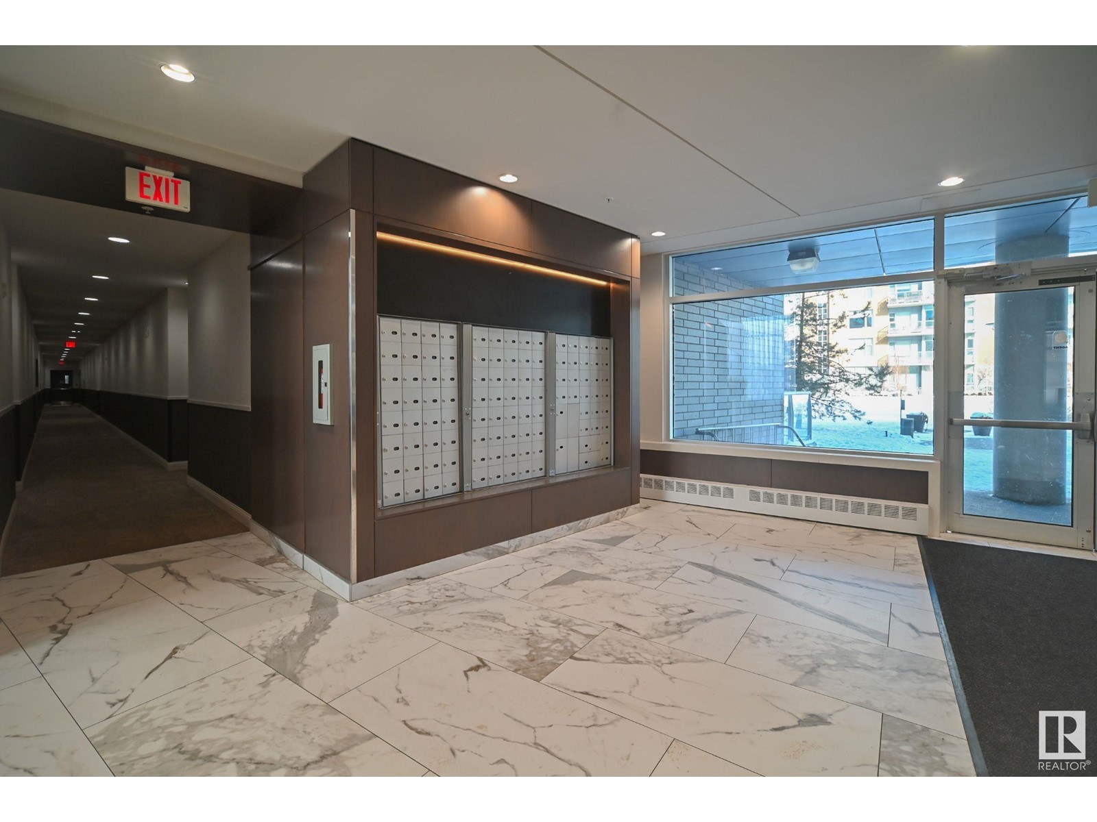 #206 2504 109 ST NW