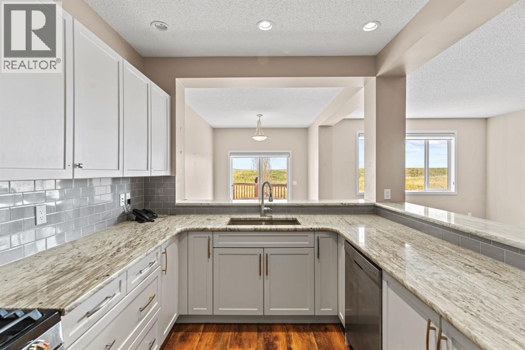 514 River Heights Crescent