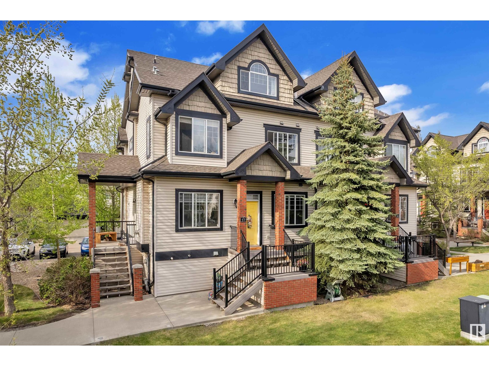 #37 4821 TERWILLEGAR CM NW