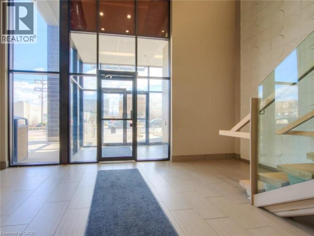 8 HICKORY Street W Unit# 1105