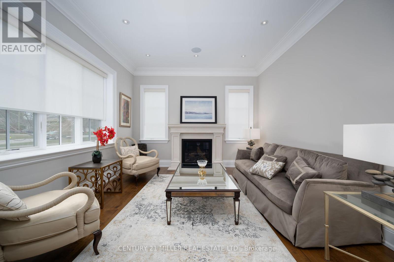 302 PINEHURST DRIVE