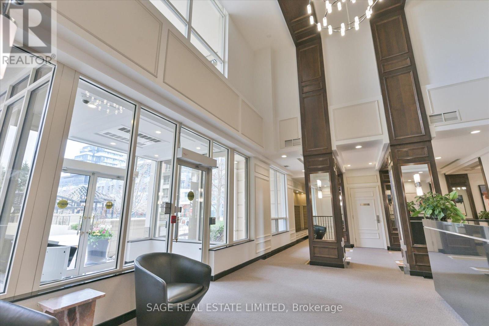 PH2102 - 1101 LESLIE STREET