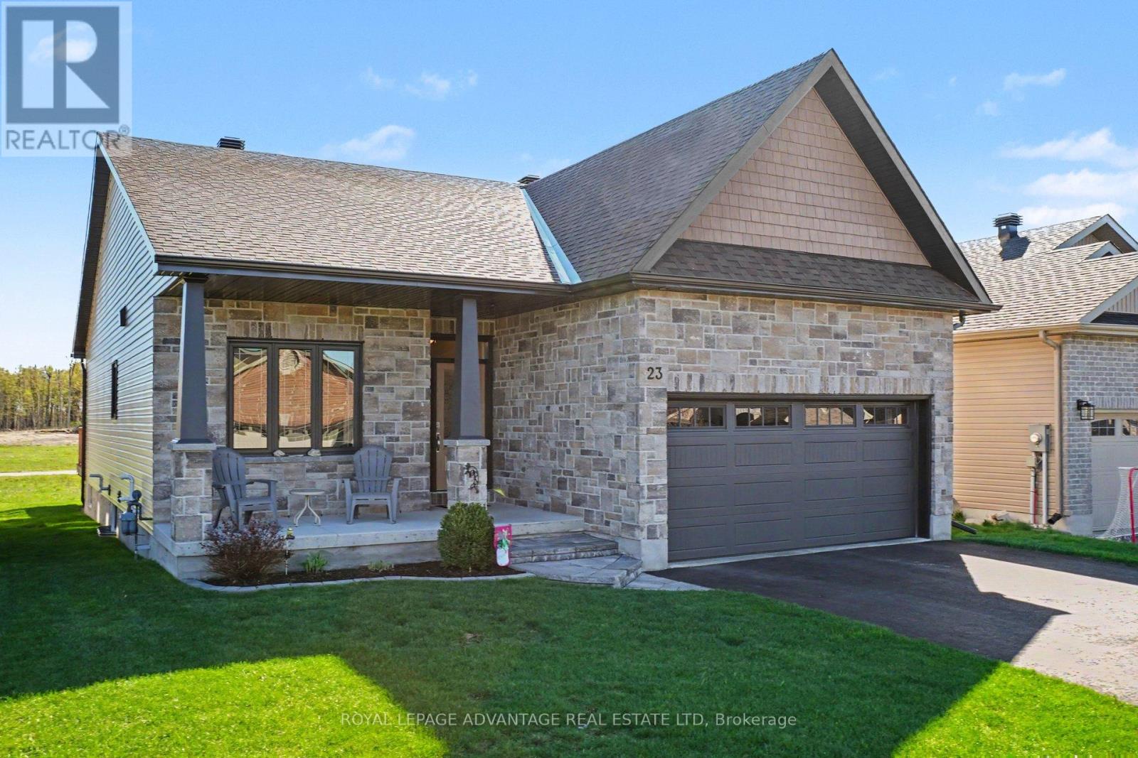23 SENATORS GATE DRIVE