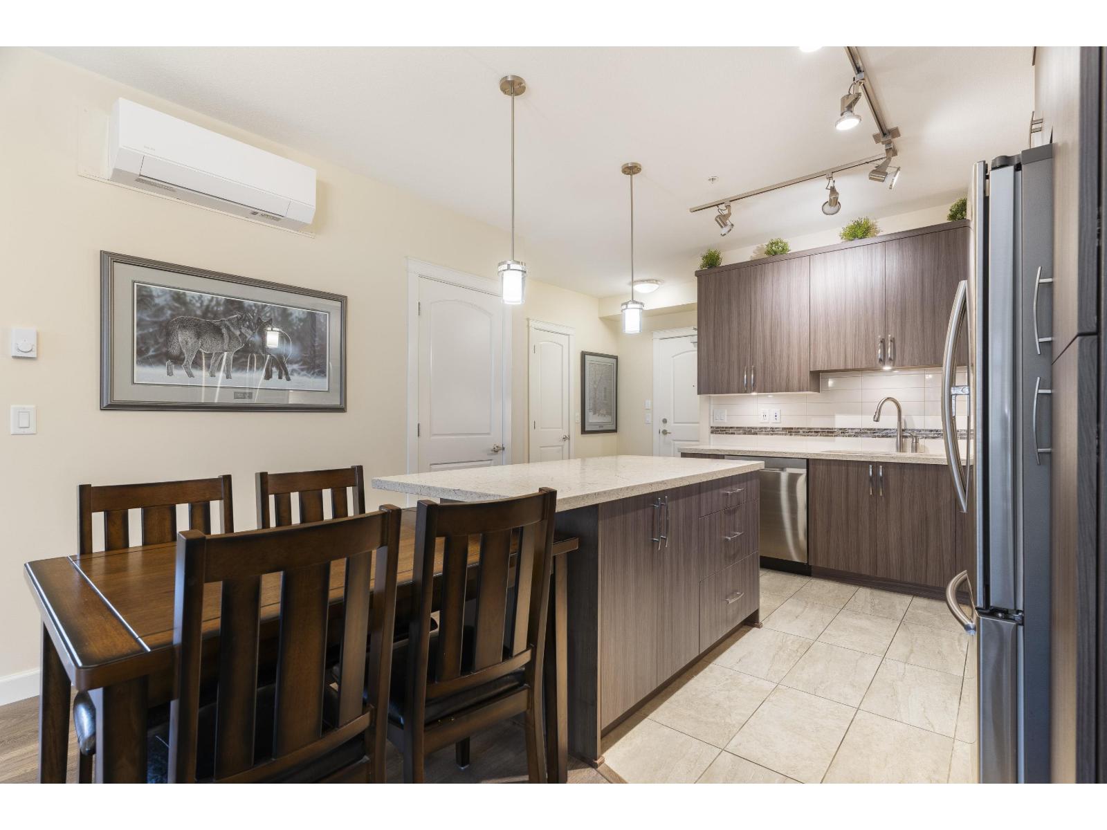 B422 20716 WILLOUGHBY TOWN CENTRE DRIVE