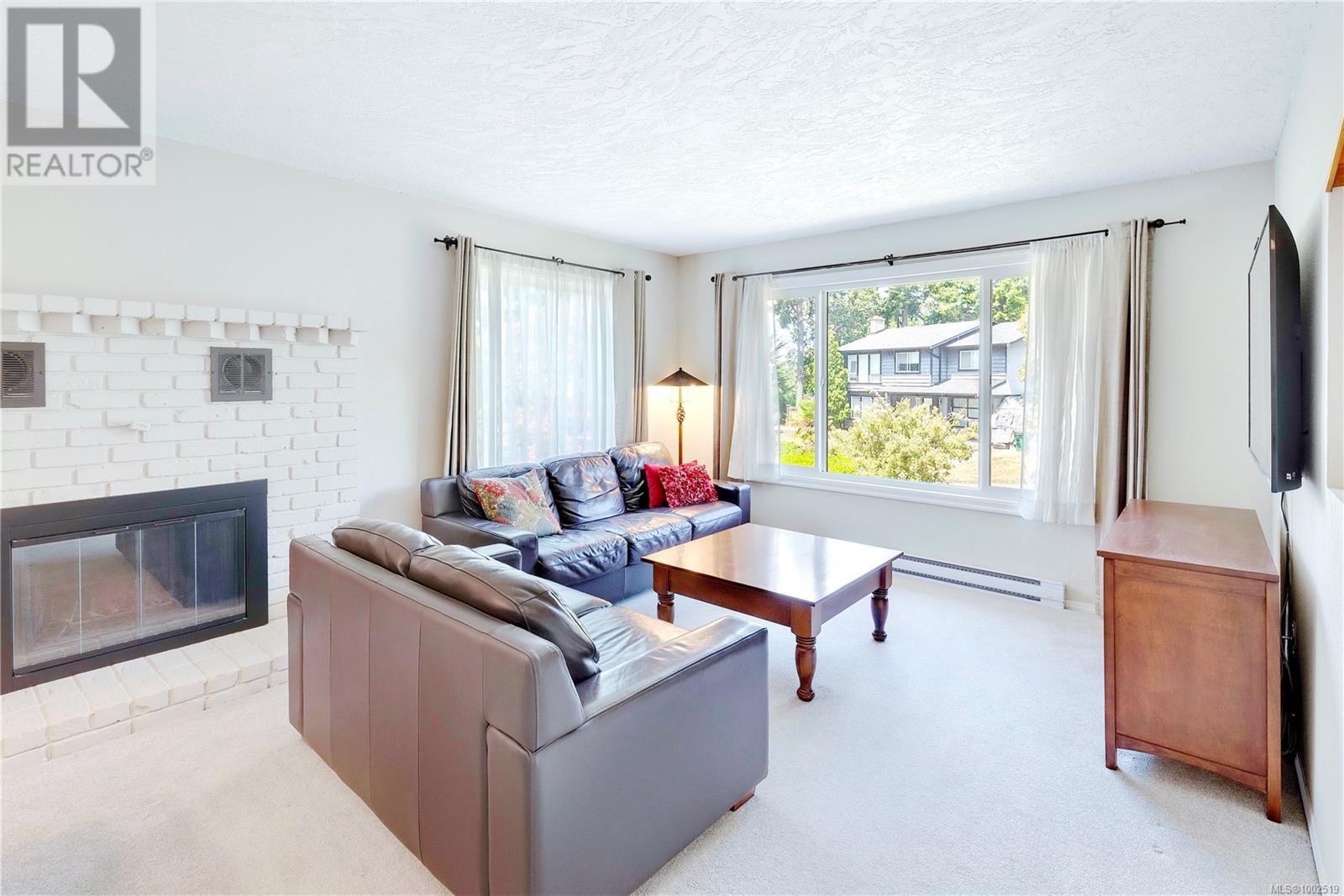 4168 Springridge Cres