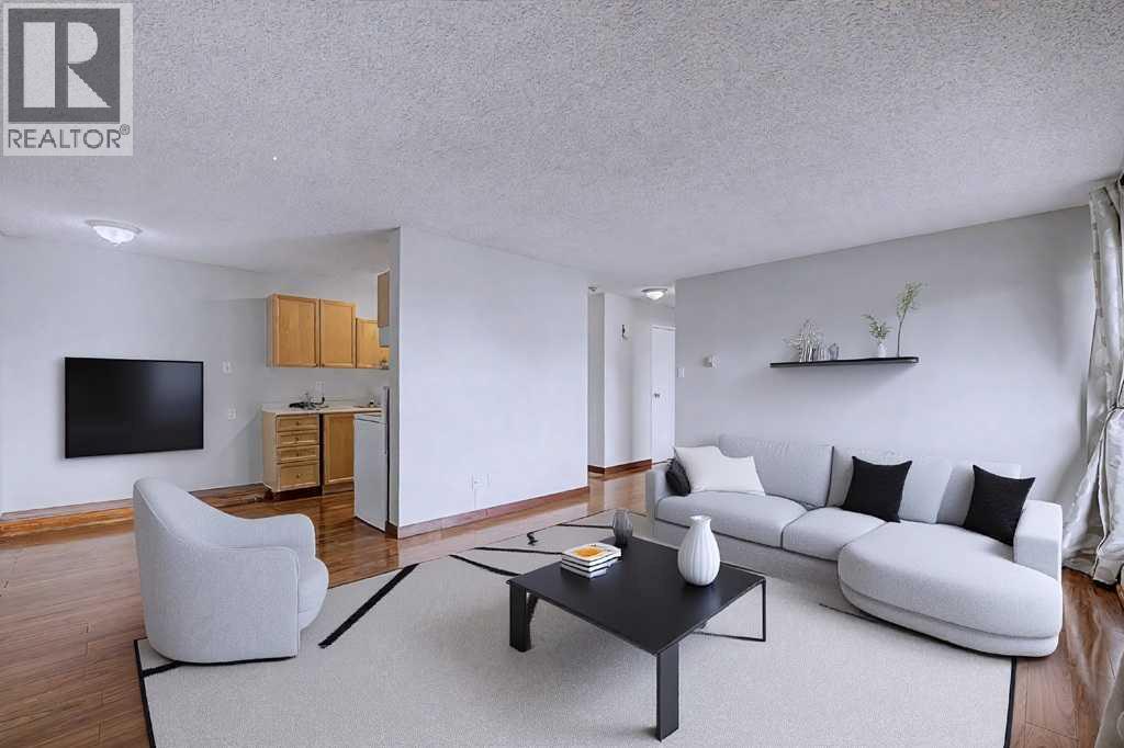 105, 659 4 Avenue NE