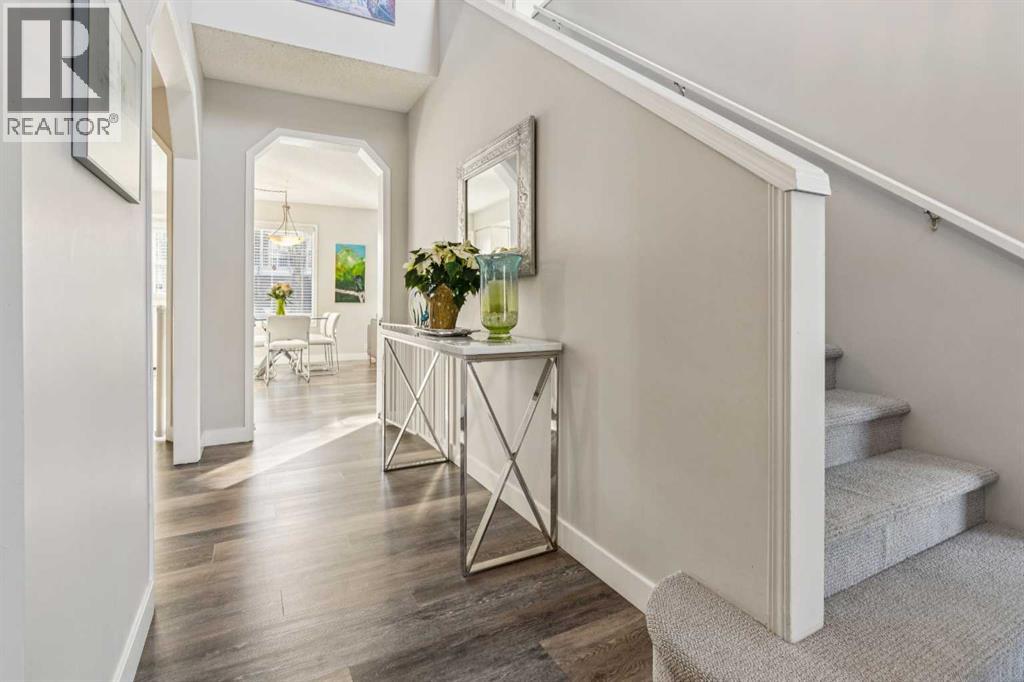 5945 Signal Ridge Heights SW