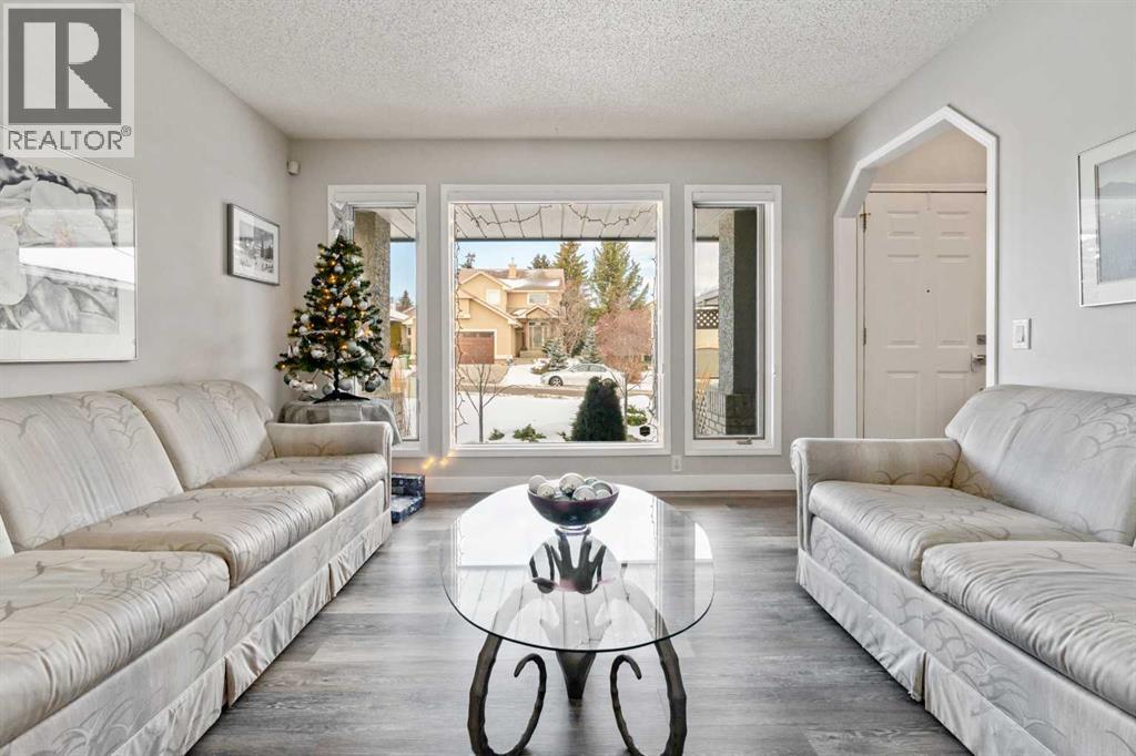 5945 Signal Ridge Heights SW