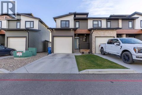 1, 474 Highlands Boulevard W Lethbridge AB T1J5K5