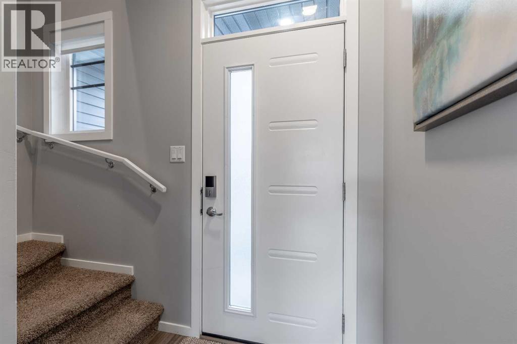 1, 474 Highlands Boulevard W