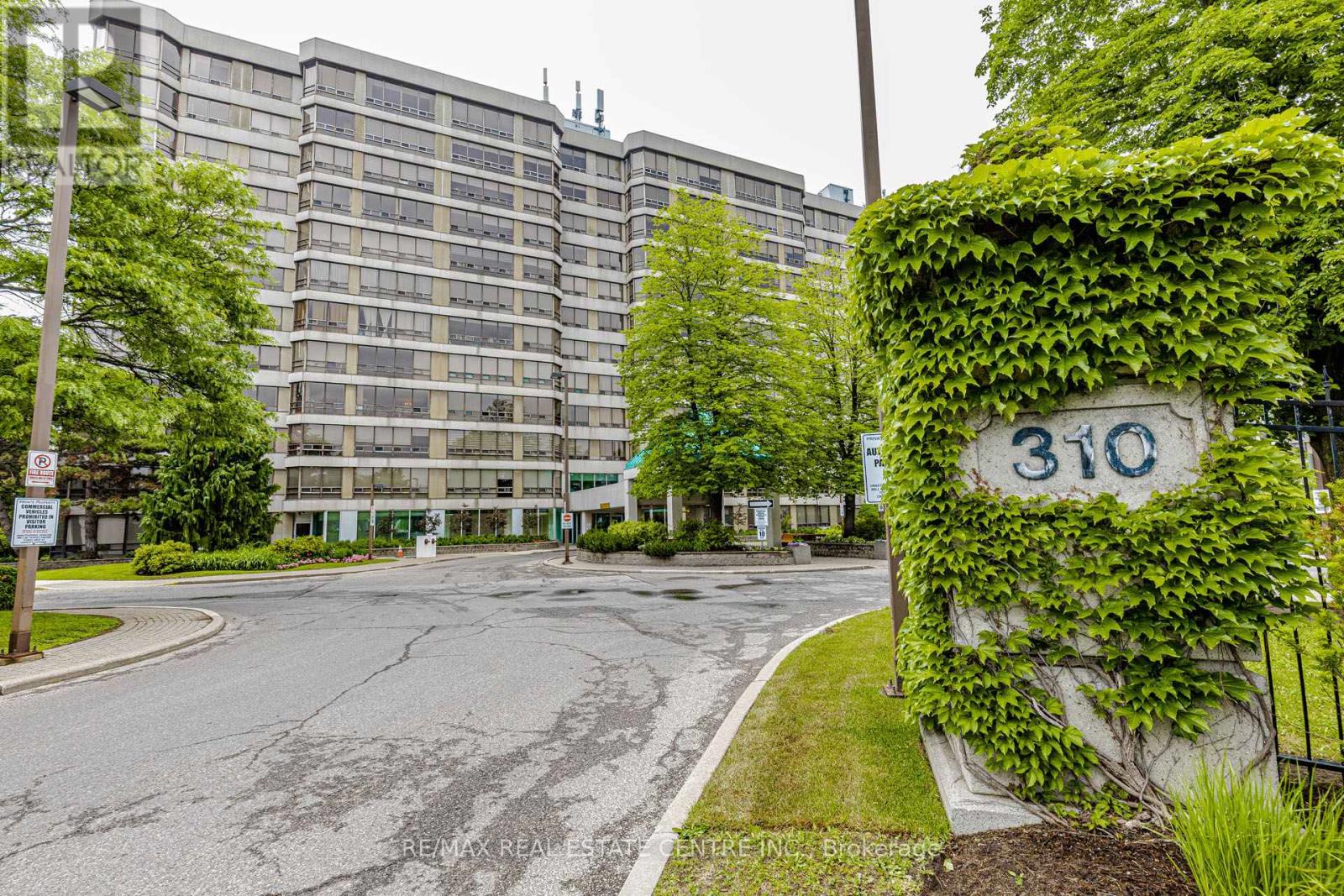 Photo 1 of 18 — 104 - 310 MILL STREET S Unit 104, Brampton (Brampton South), ON L6Y3B1