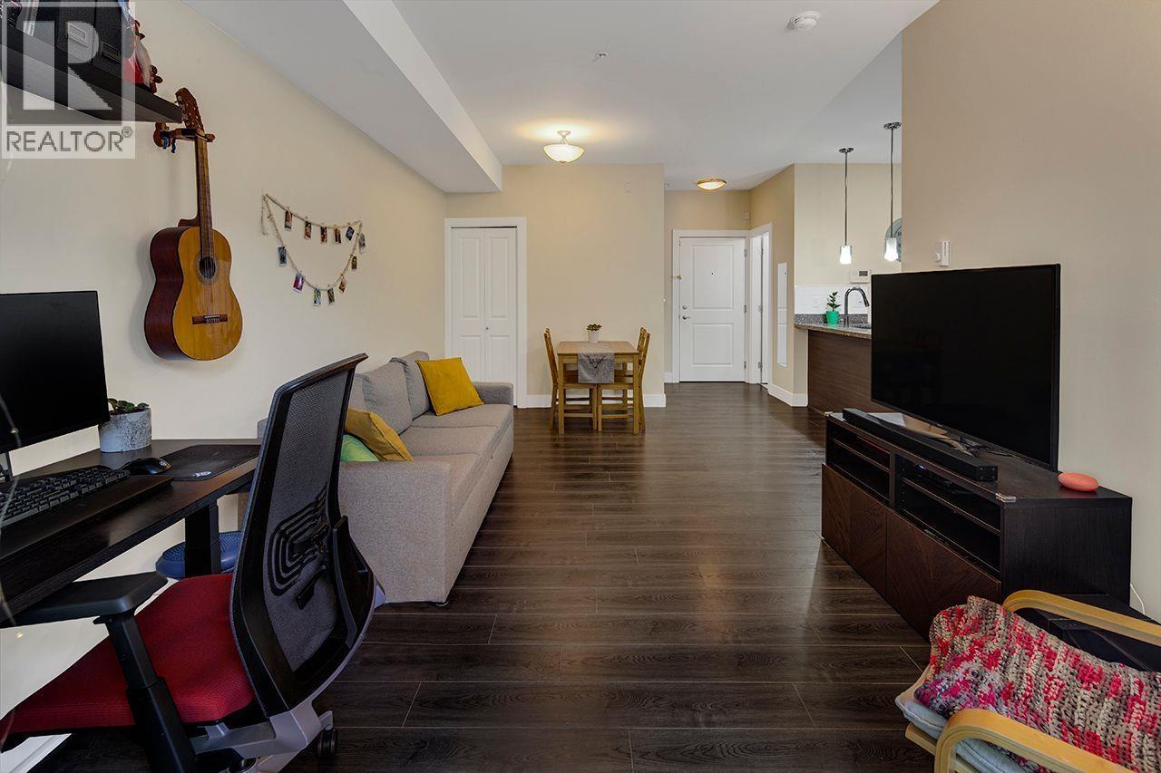 106 7377 14TH AVENUE