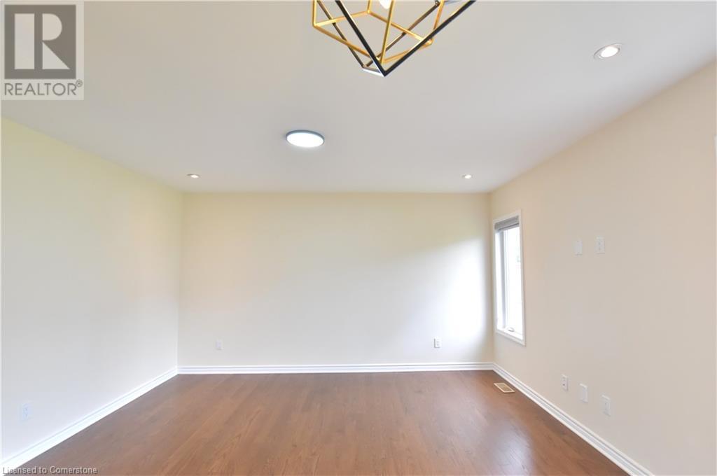 47 PICKETT Place