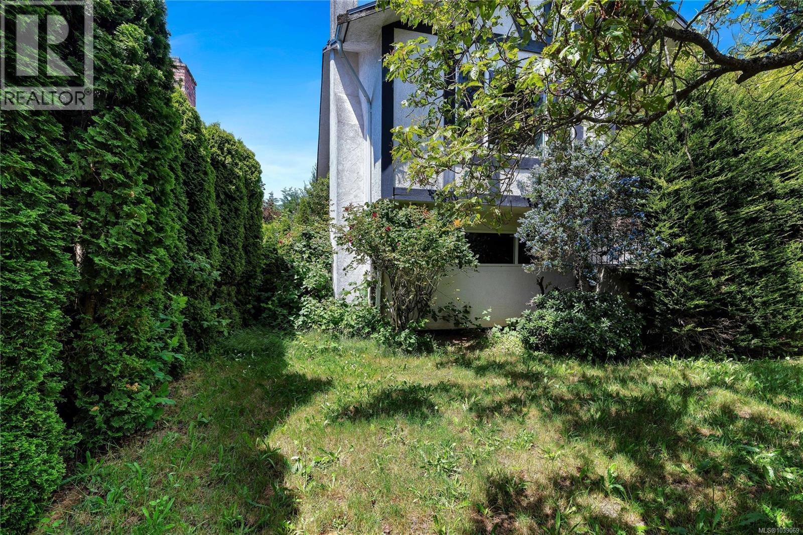 4094 Dawnview Cres