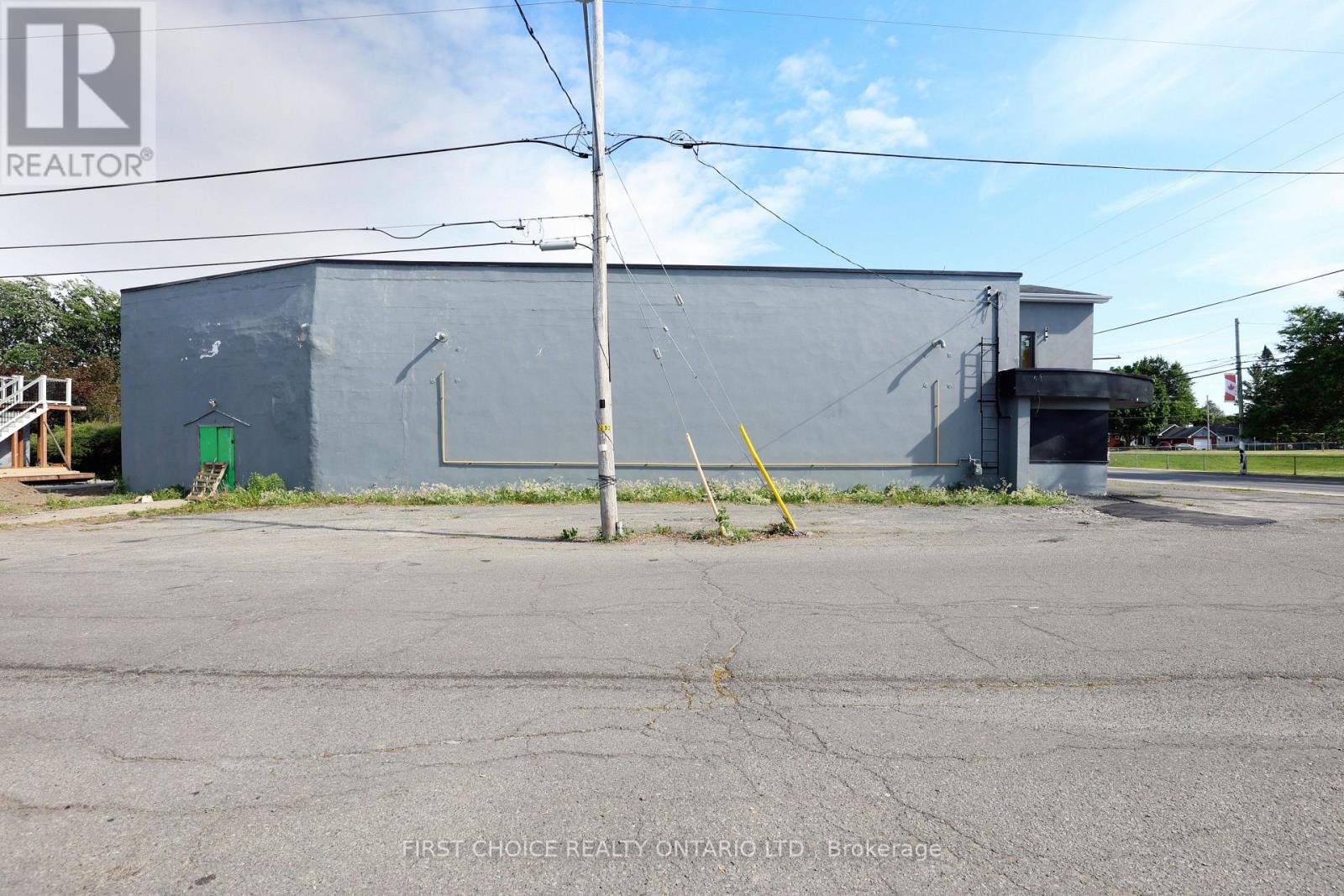 561 ST LAWRENCE STREET
