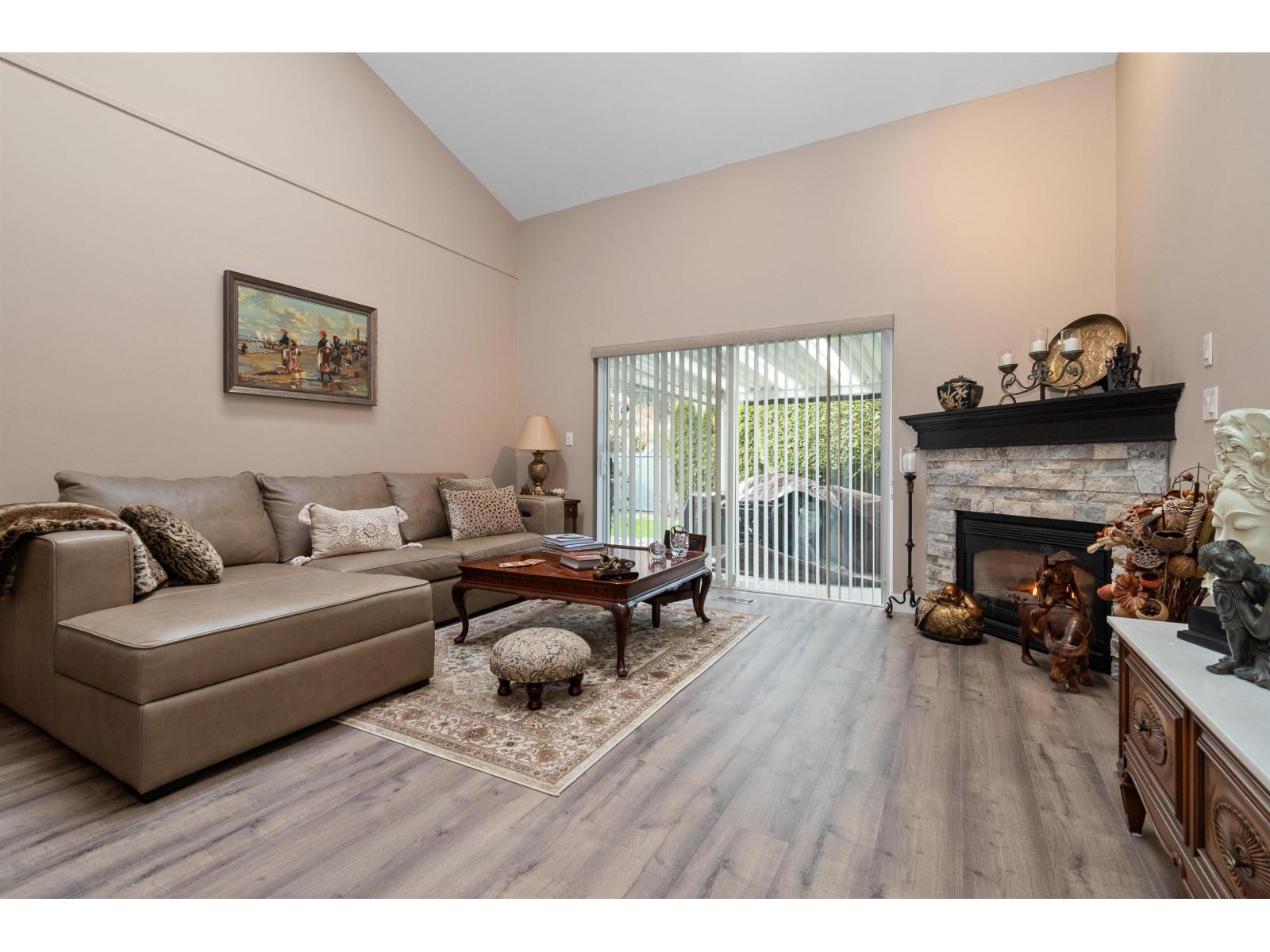 39 730 MCCOMBS DRIVE|Harrison Hot Springs