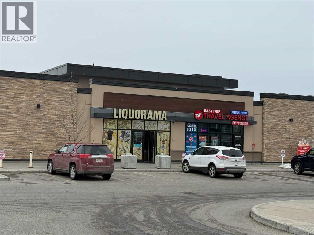 1700, 6004 Country Hills Boulevard