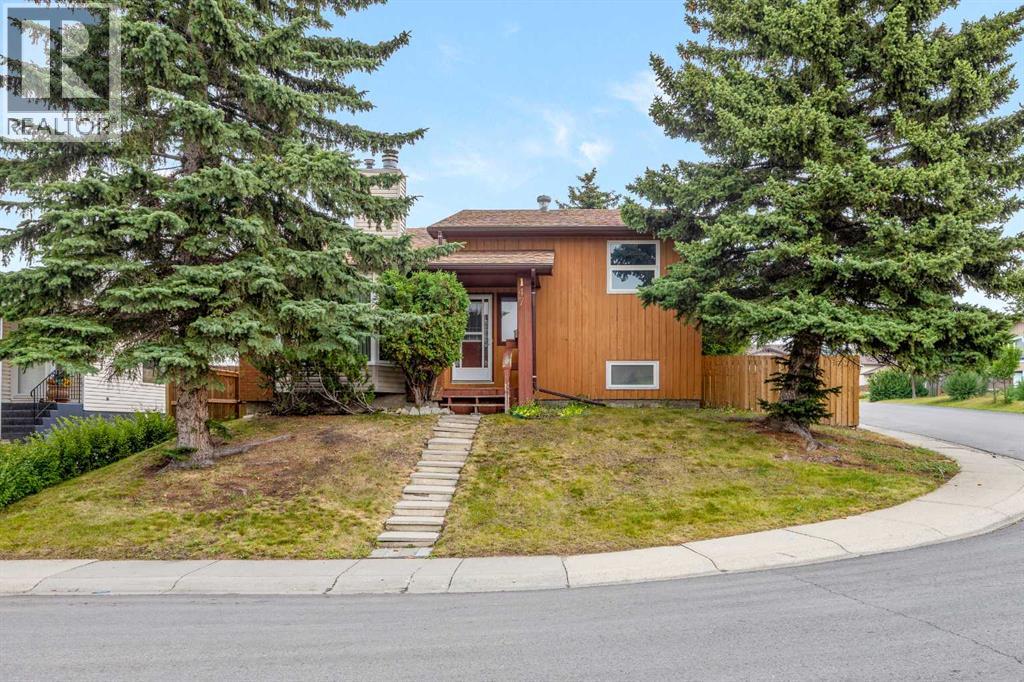 147 Whitlock Close NE