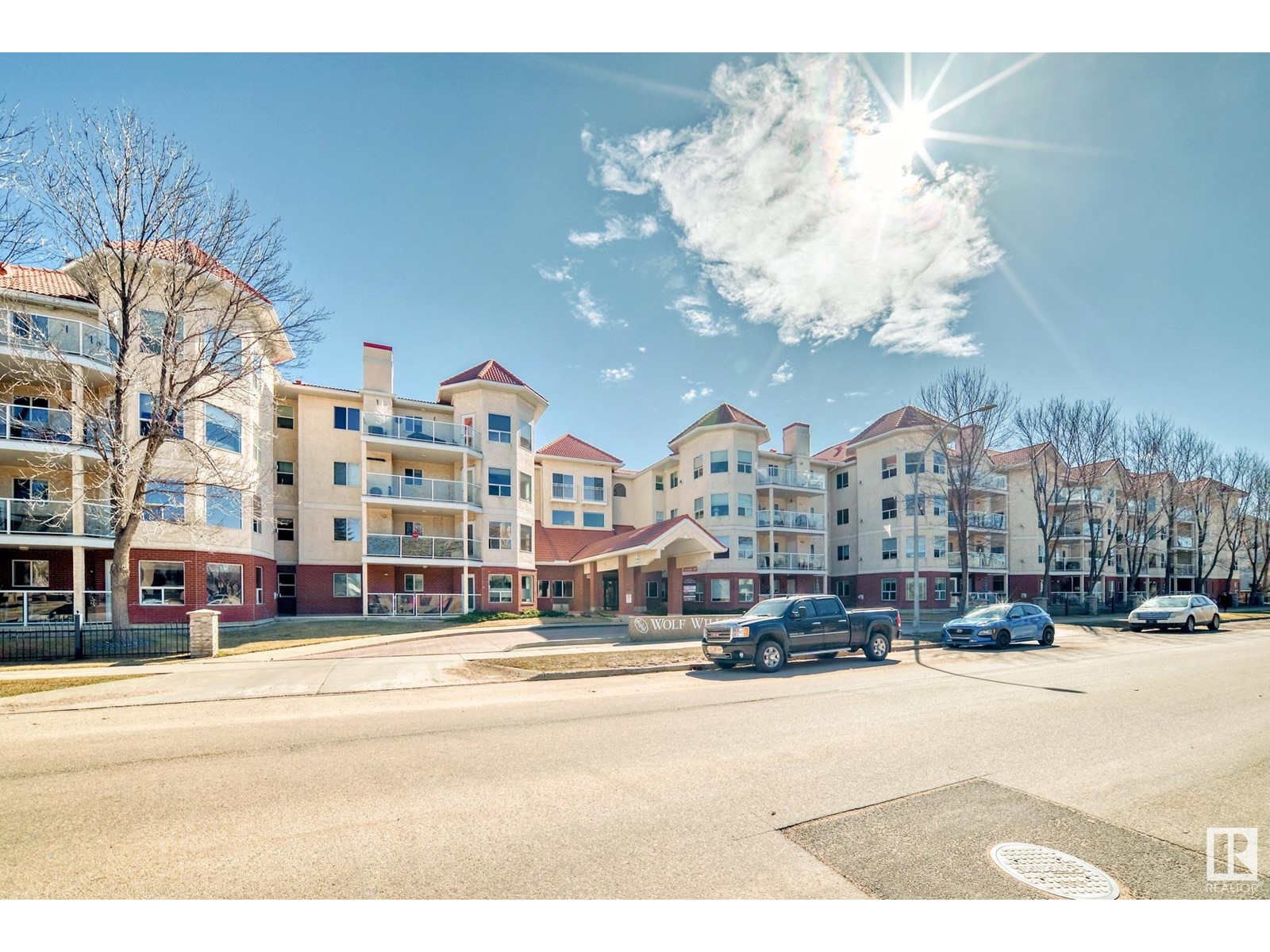 #205 6703 172 ST NW