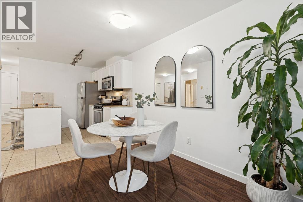 306 2636 E HASTINGS STREET