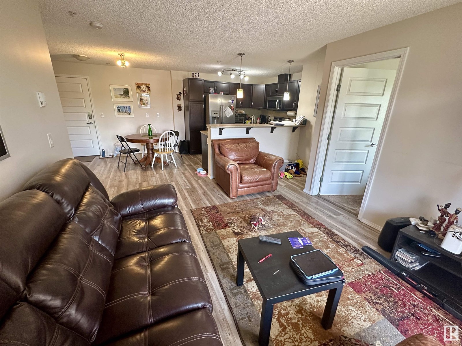 #209 6070 SCHONSEE WY NW