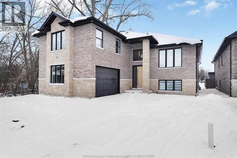 3851 RONALD AVENUE Windsor ON N9G1N2