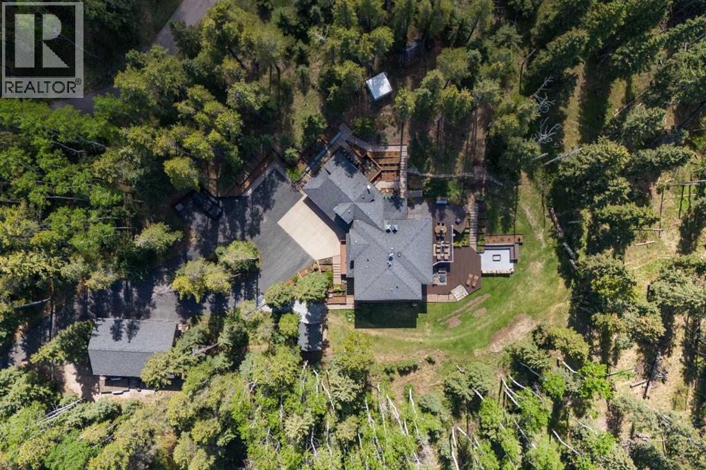 4 Highlands Place