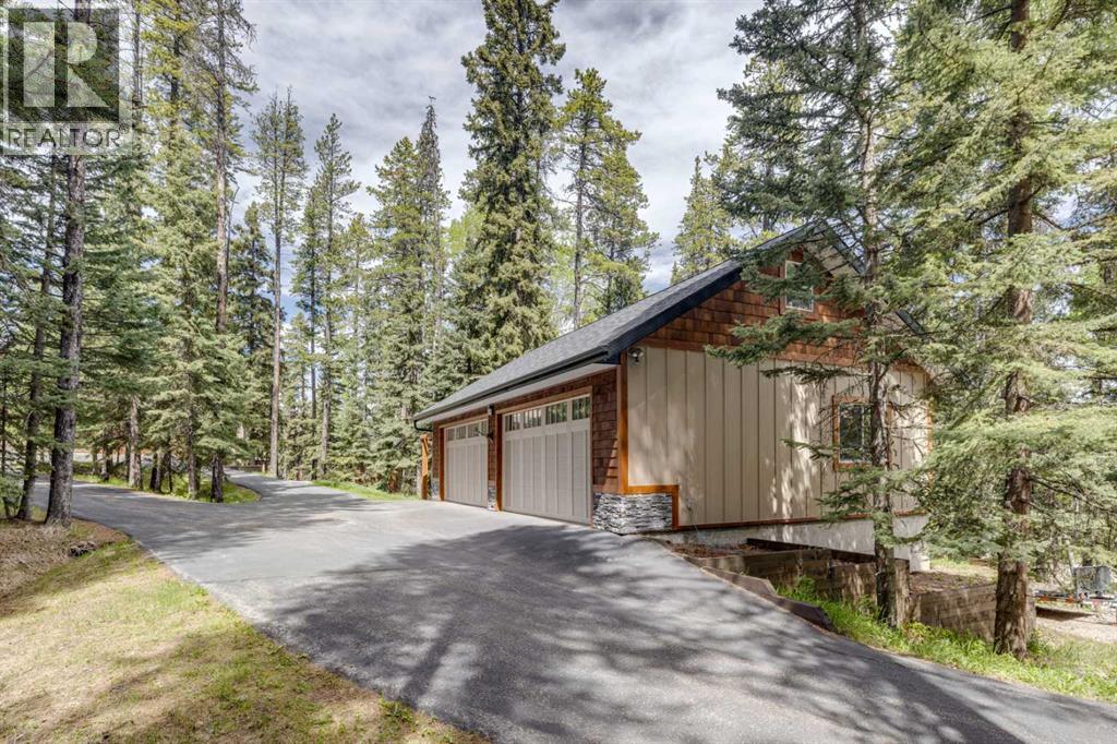 4 Highlands Place