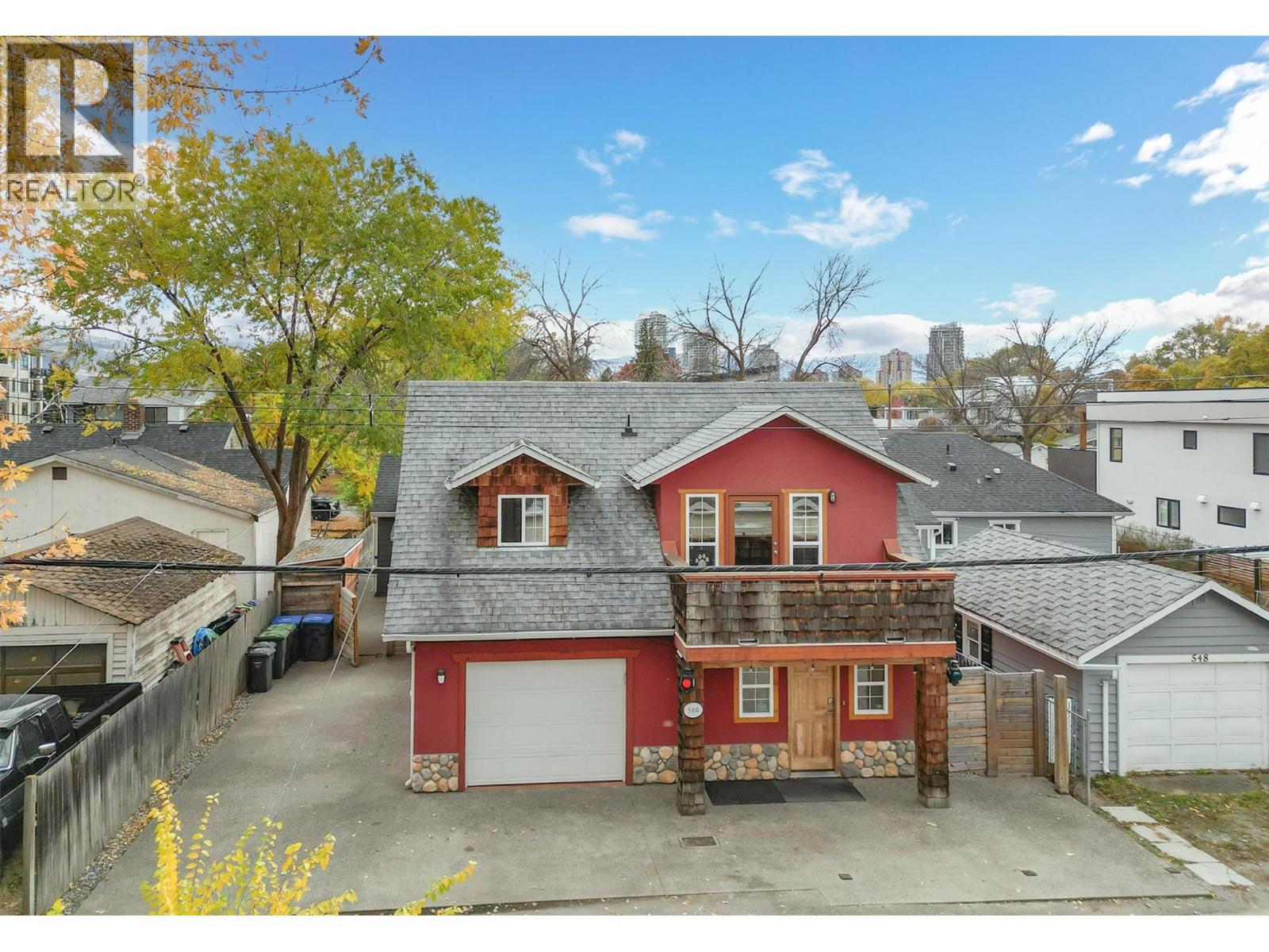 558-560 Cambridge Avenue