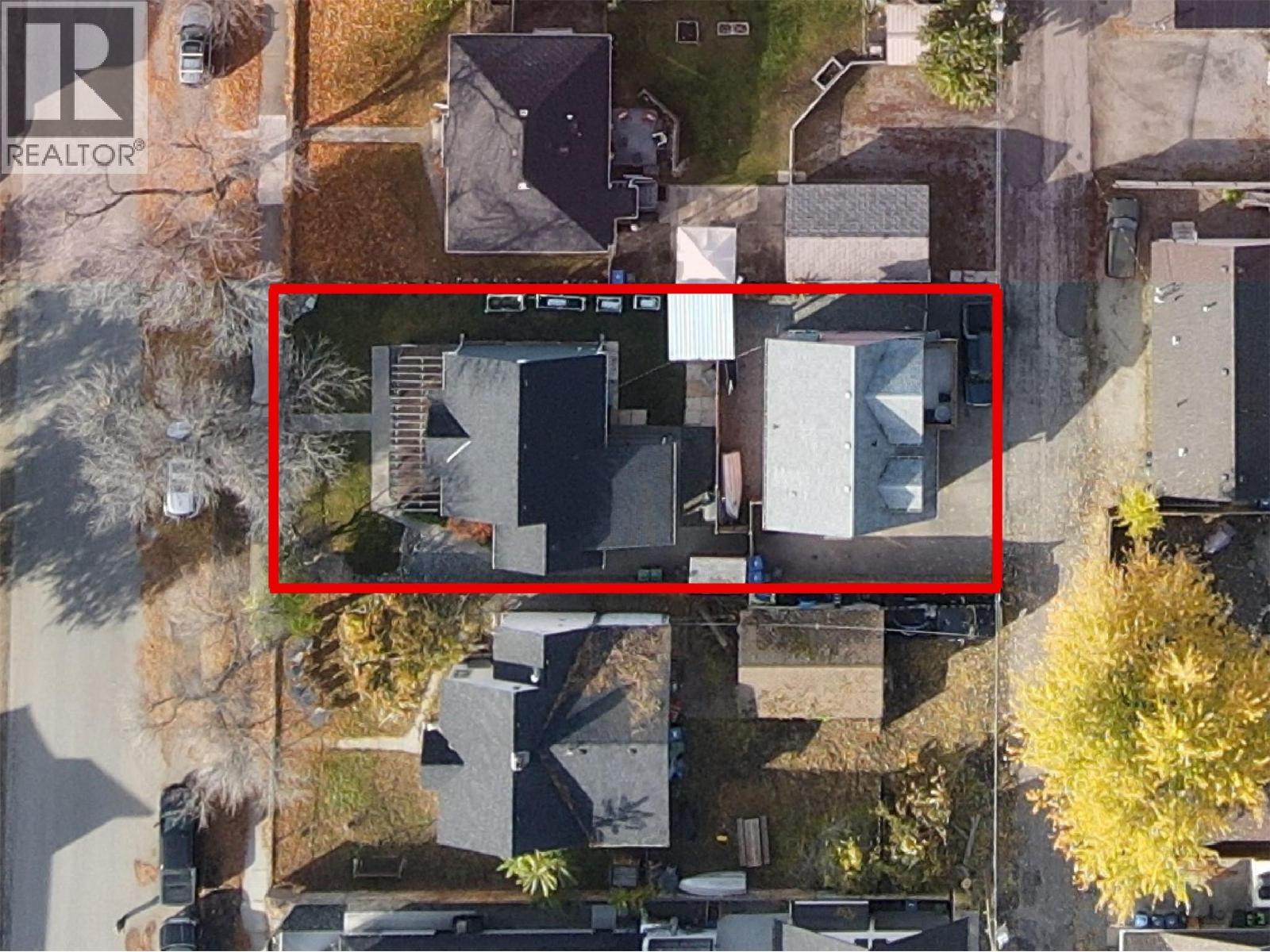 558-560 Cambridge Avenue