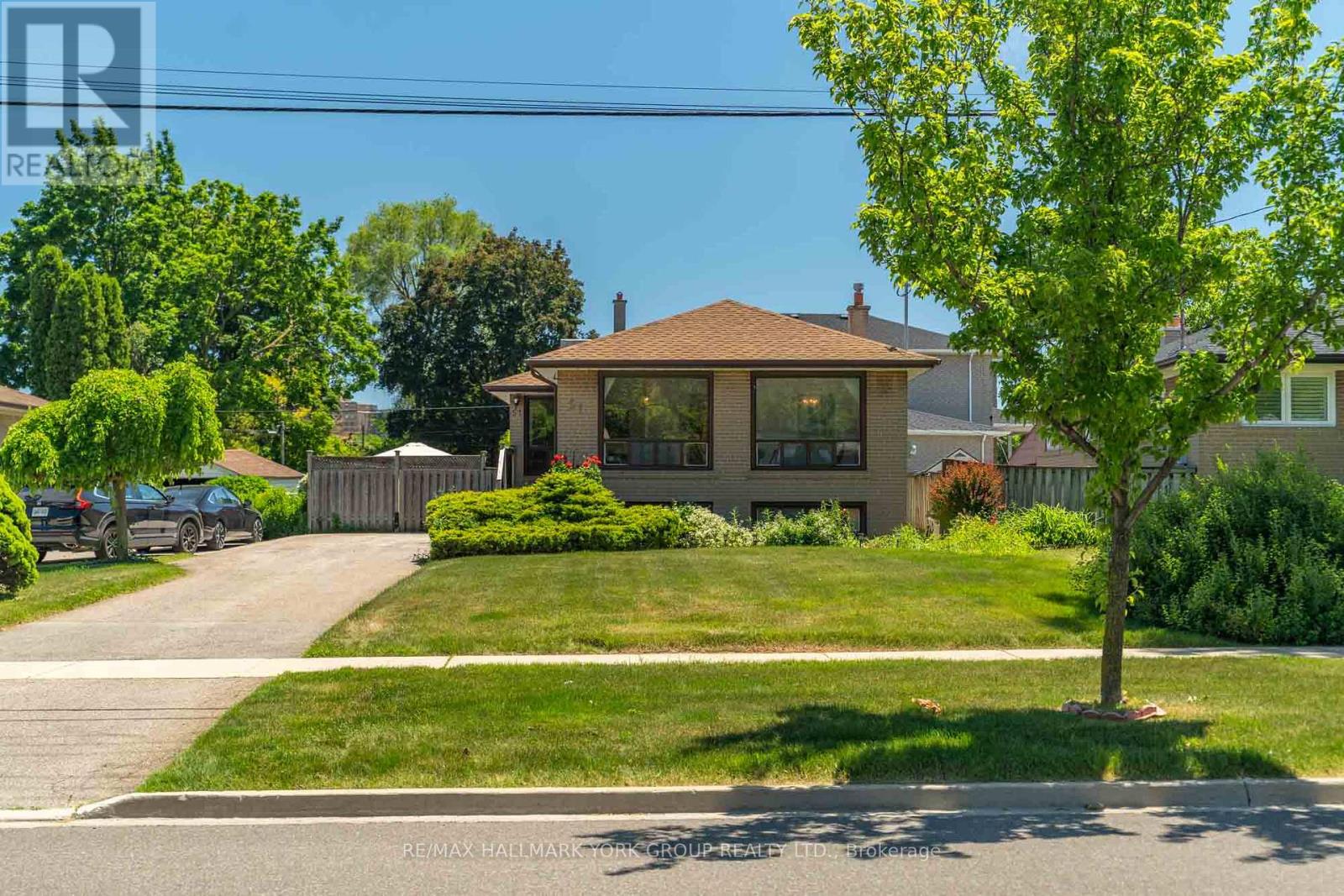 51 ERINGATE DRIVE